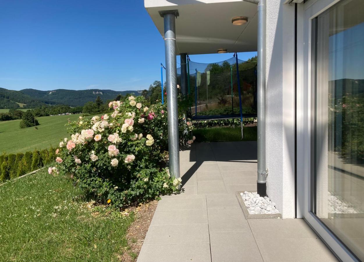 Atemberaubender Ausblick Mit Premium-Wanderwegen Vor Der Haustuer Leilighet Albstadt Eksteriør bilde